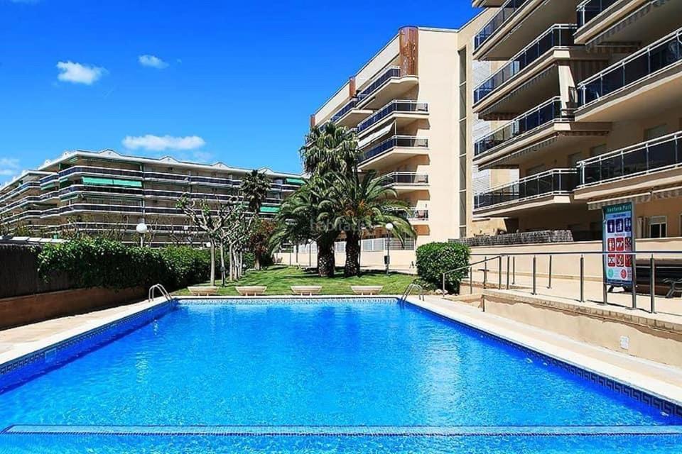Appart Standing 2 Chambres 2Sdb Clim Piscine Parking Wifi Terrasse 21M2 Local Velo Port-Aventura, Plage, Centre Salou Dış mekan fotoğraf